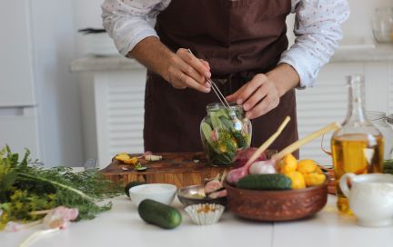 Бабушка передала очередной пакет яблок с дачи… Консервировать на зиму или нет, вот в чем вопрос