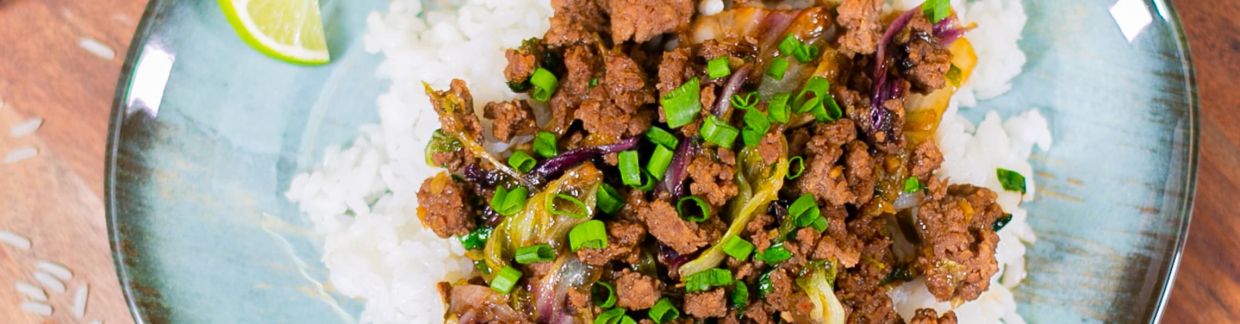 Говядина по тайски с овощами и рисом