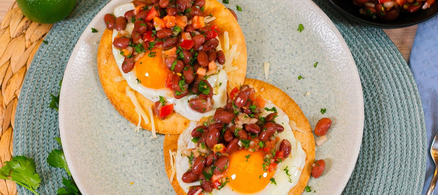 Тостадас с яйцом