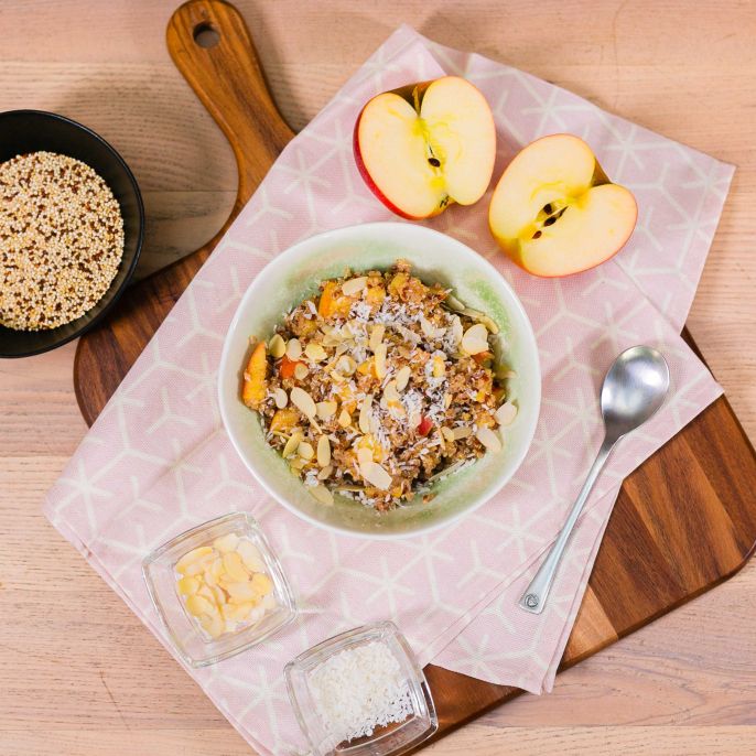 Киноа с яблоком и корицей