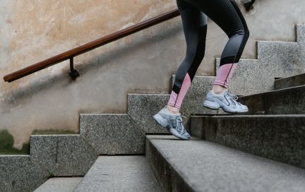 Упражнения на лестнице — самое простое и эффективное кардио