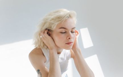 Как правильно чистить уши, чтобы не появились проблемы со слухом