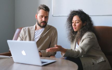 Илья Вечерин о йоге, гвоздестоянии и БДСМ