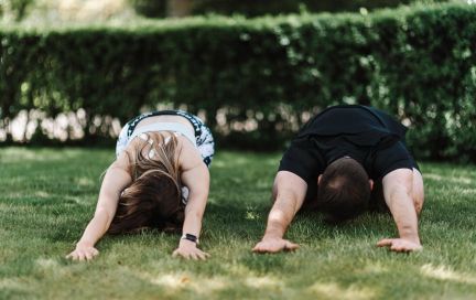 Как расслабить мышцы и снять напряжение за 5 минут — комплекс упражнений на расслабление всего тела