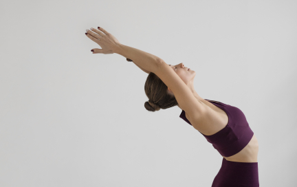 Растяните грудные мышцы: освободите грудь от напряжения, а плечи от гнета!