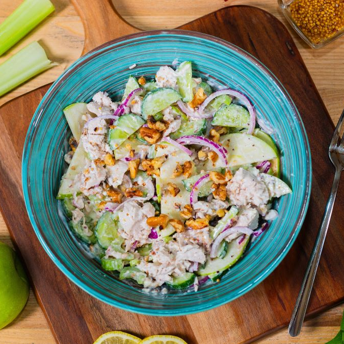 Салат "Уолдорф" с курицей