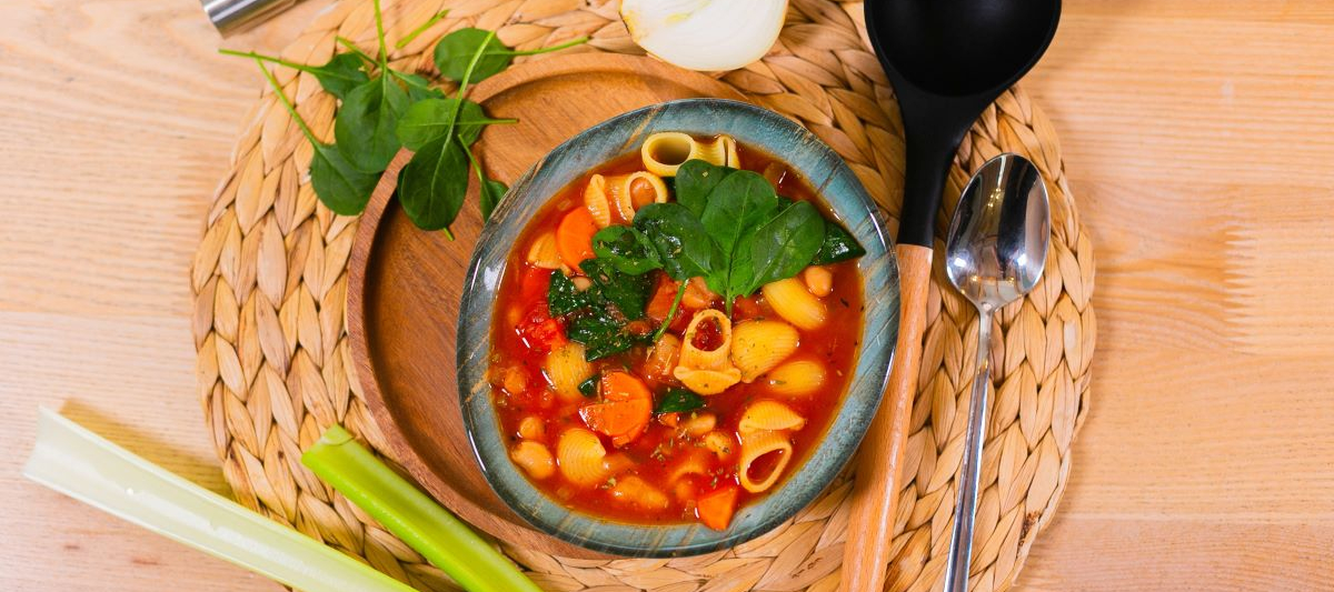 Суп с белой фасолью и макаронами