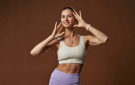 Техника самомассажа лица: избавляемся от отеков