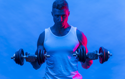 Жим Арнольда: раскройте мощь своих плеч как Арни!