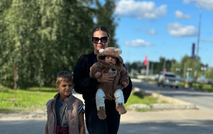 Встала на весы мать 9-детная, и глазки у неё выпали