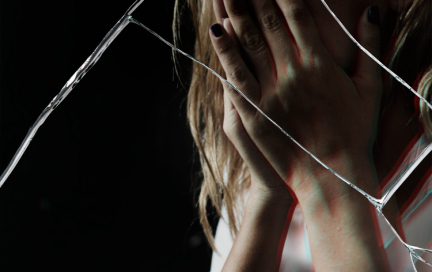 Комплексное ПТСР: почему без комплексного подхода не обойтись?