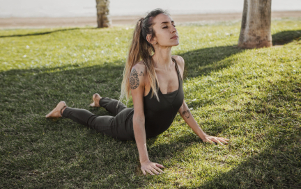 Осваиваем асаны хатха-йоги — 6 основных поз для гибкости и здоровья