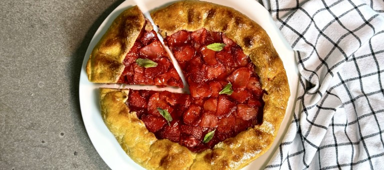 Галета с клубникой