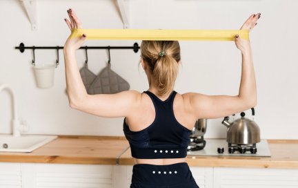 Как перестать сутулиться: 3 простых упражнения для мышц-стабилизаторов лопаток