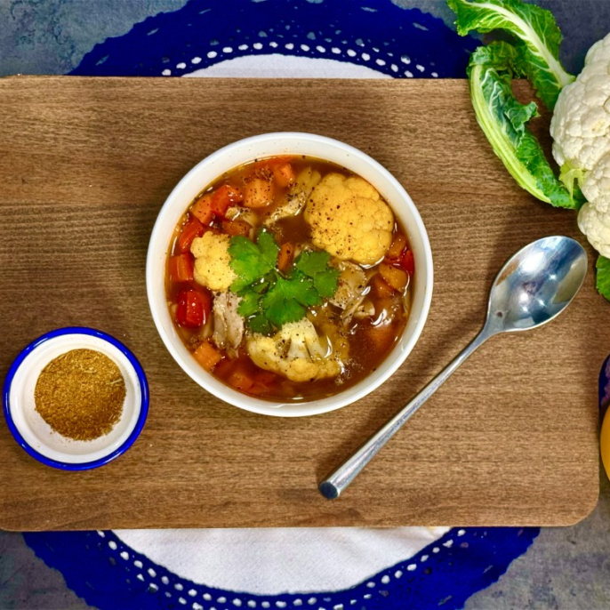 Куриный суп с цветной капустой